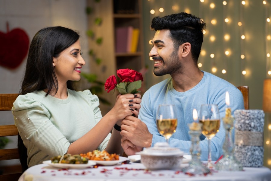 Quels sont les gestes qui trahissent un homme amoureux ?